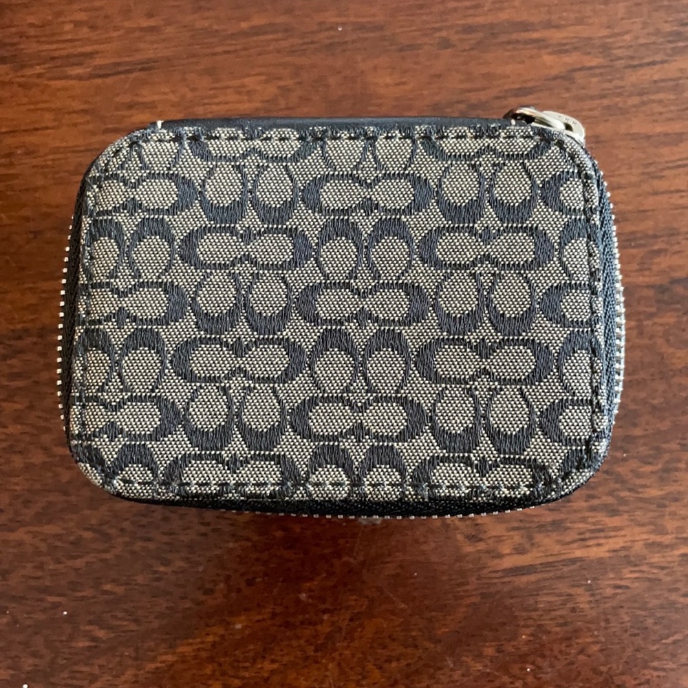 Coach Coin & Card Holder